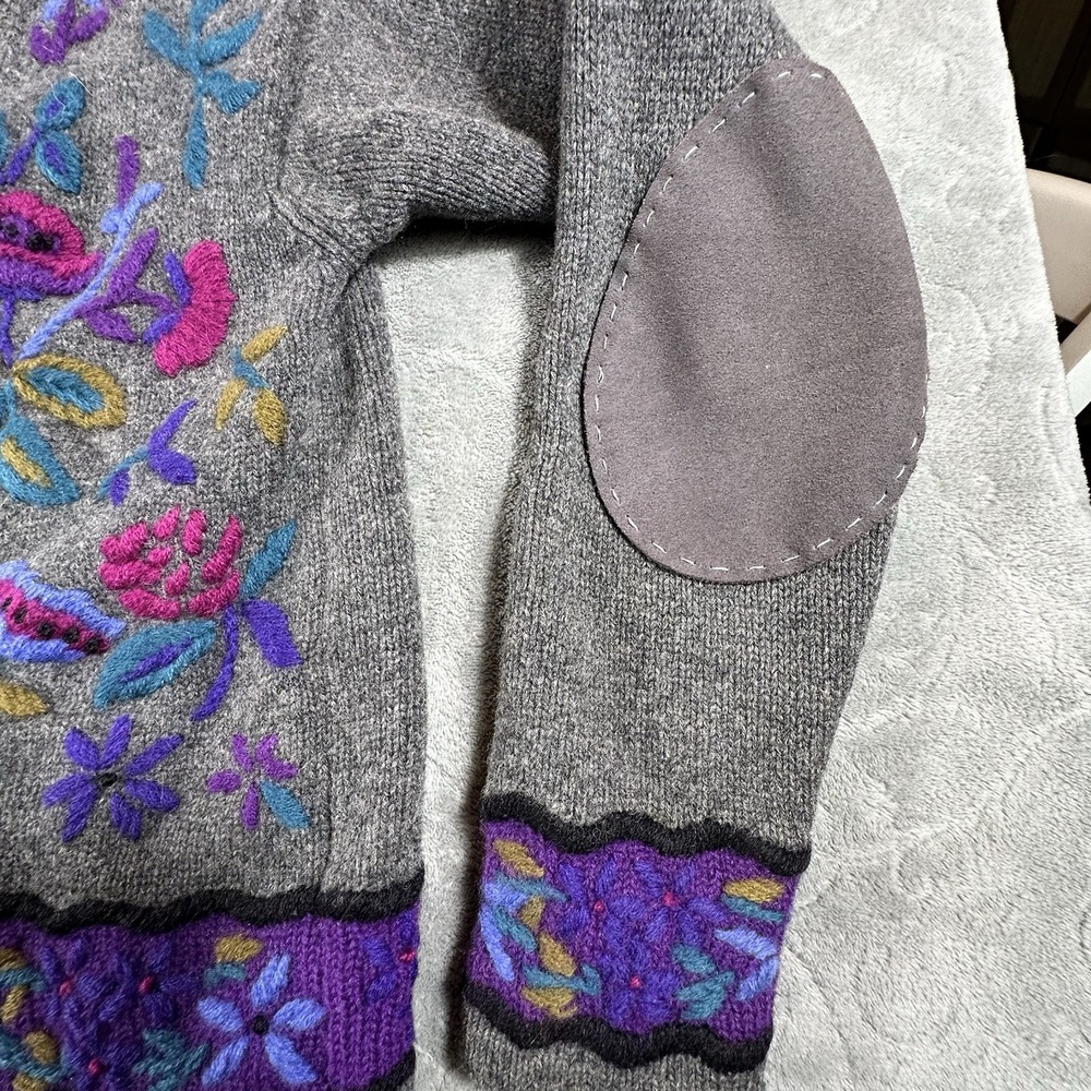 VTG L.L. Bean Womens M 100% Wool Cardigan Sweater Embroidered Elbow Patches 80's - Picture 7 of 12